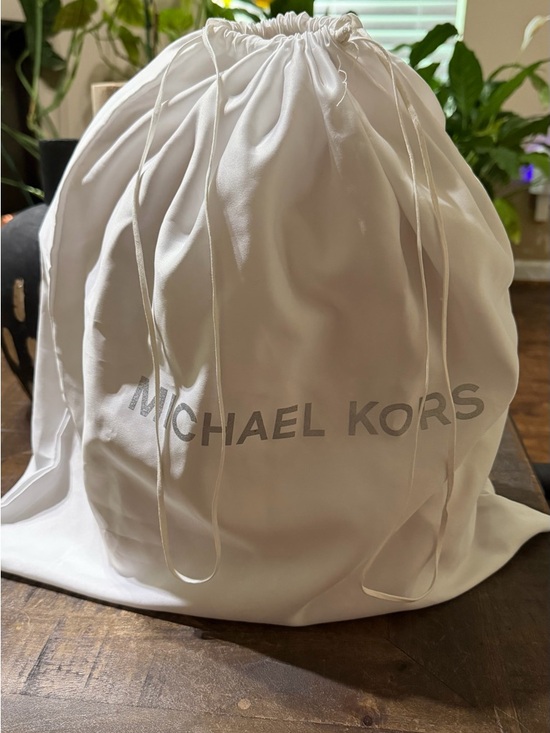 NWT MICHAEL Michael Kors Rhea Zip studded leather backpack in soft pink. main image 4